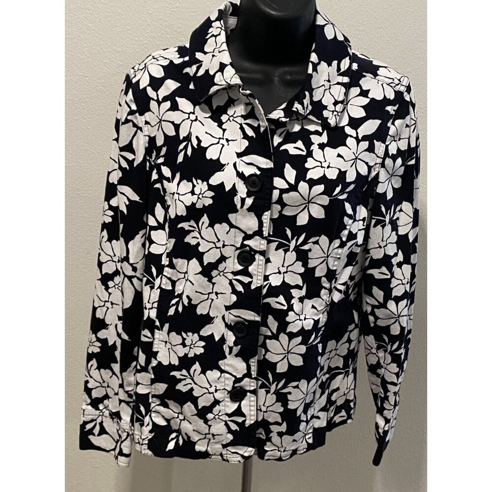 Croft & Barrow Womens Size Small Jacket Floral Long Sleeve Button Down